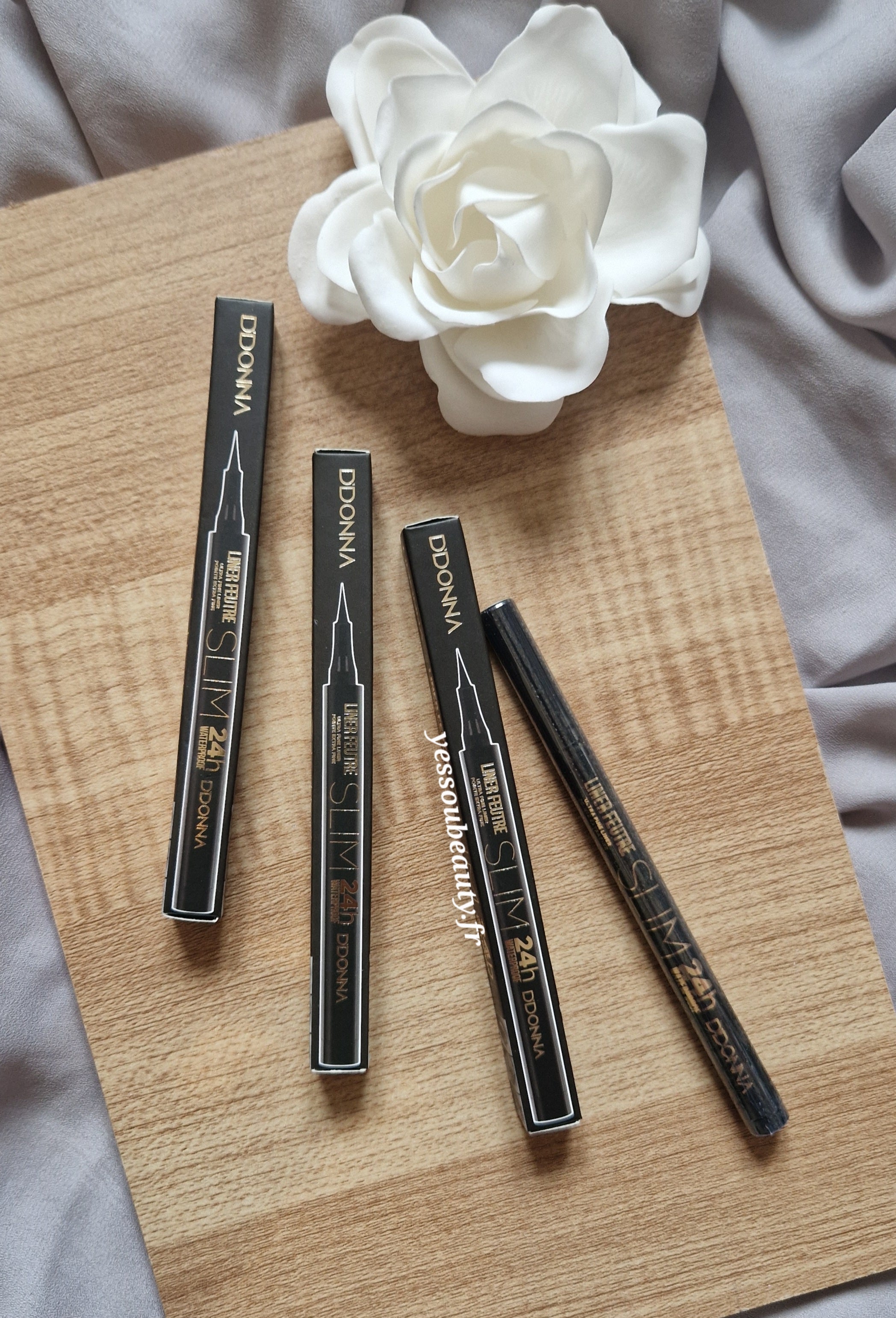 Eye-liner noir